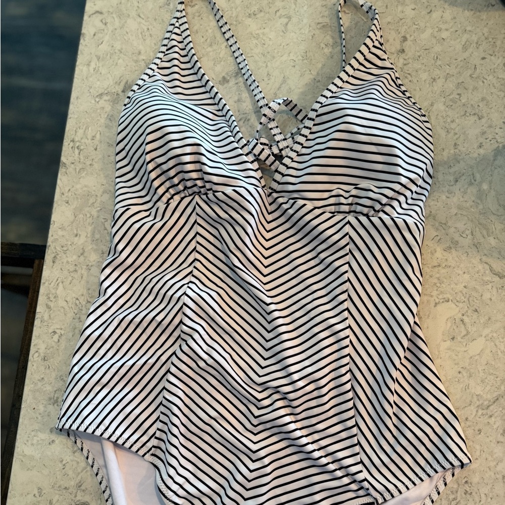 New strappy swimsuit